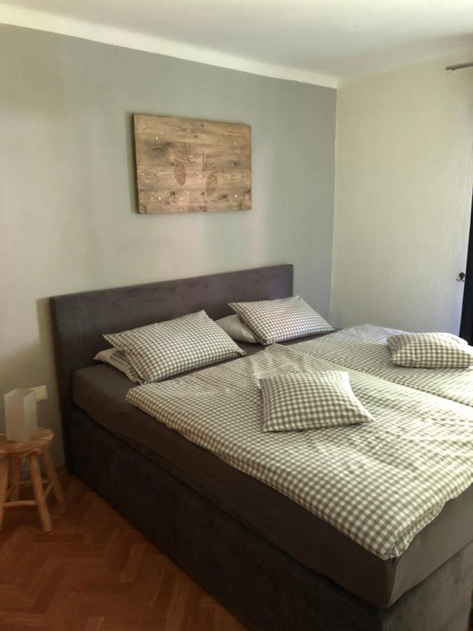 Appartement Zirbenduft Ferienhaus Fuenf Sinne Dobriach Bagian luar foto