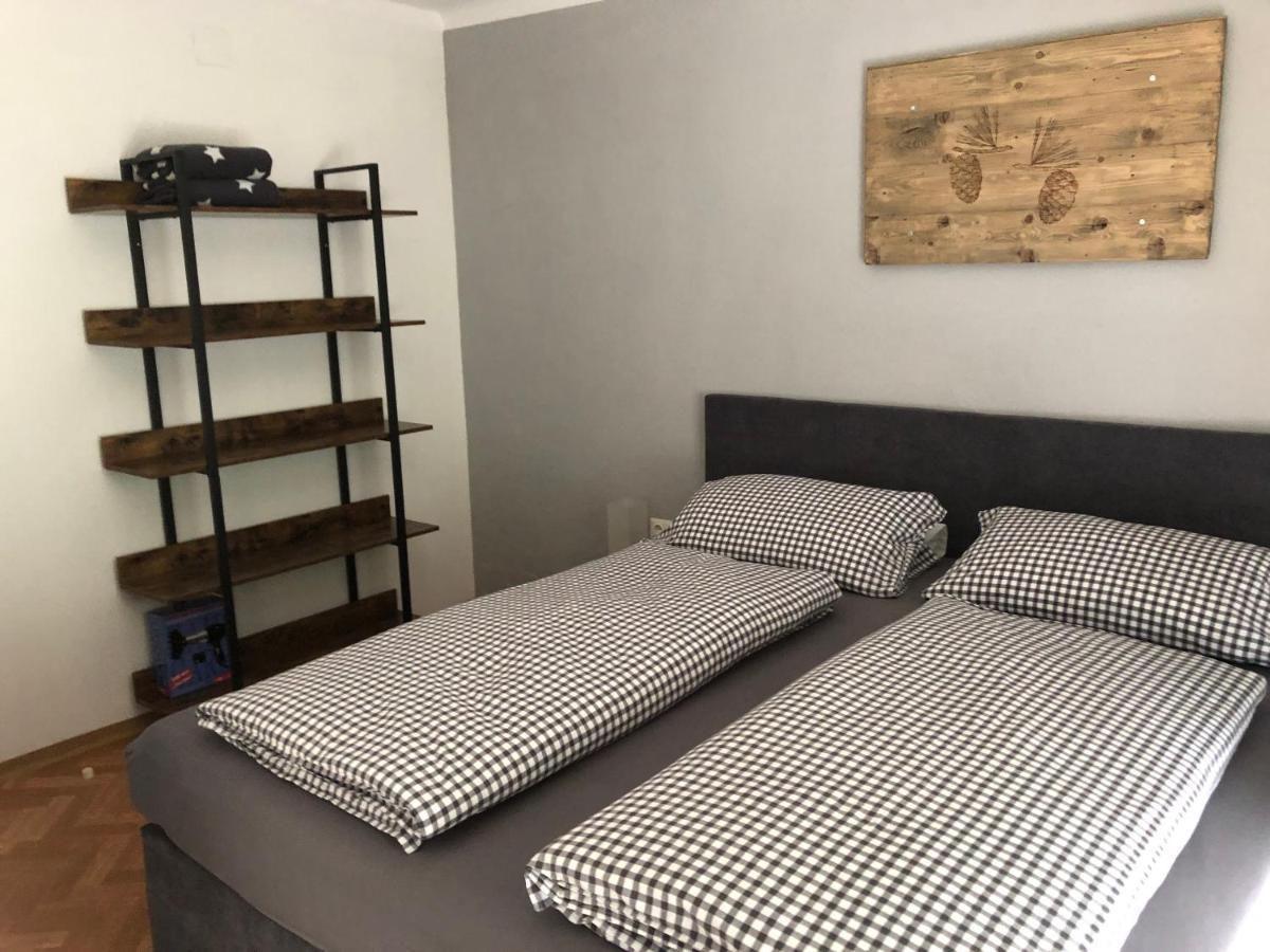 Appartement Zirbenduft Ferienhaus Fuenf Sinne Dobriach Bagian luar foto