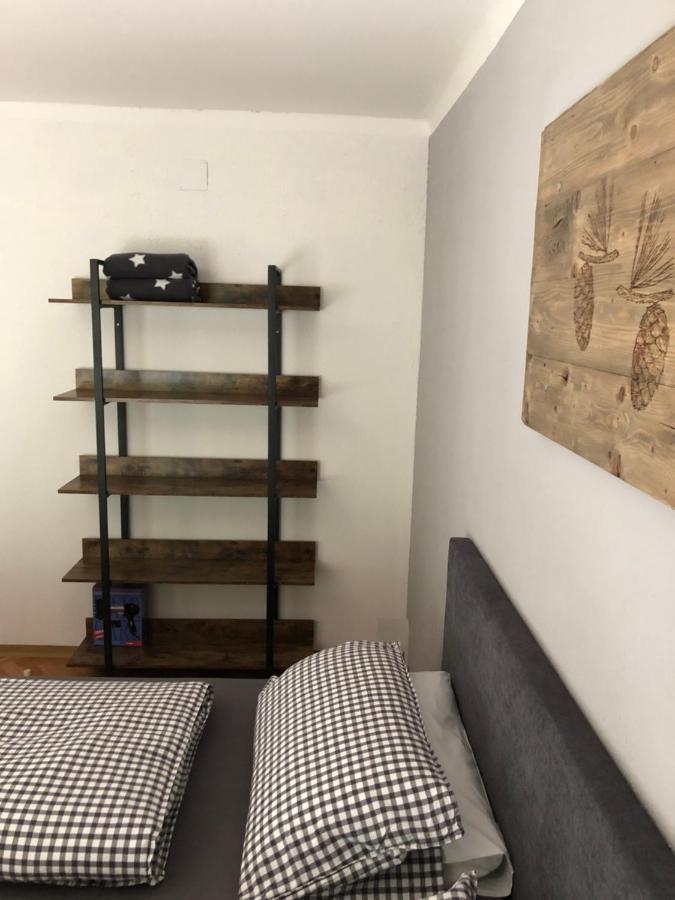 Appartement Zirbenduft Ferienhaus Fuenf Sinne Dobriach Bagian luar foto