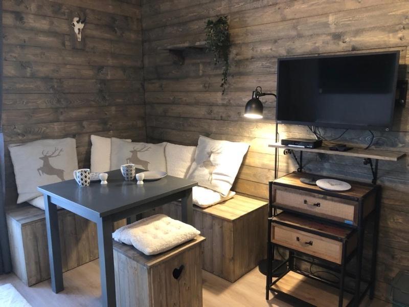 Appartement Zirbenduft Ferienhaus Fuenf Sinne Dobriach Bagian luar foto