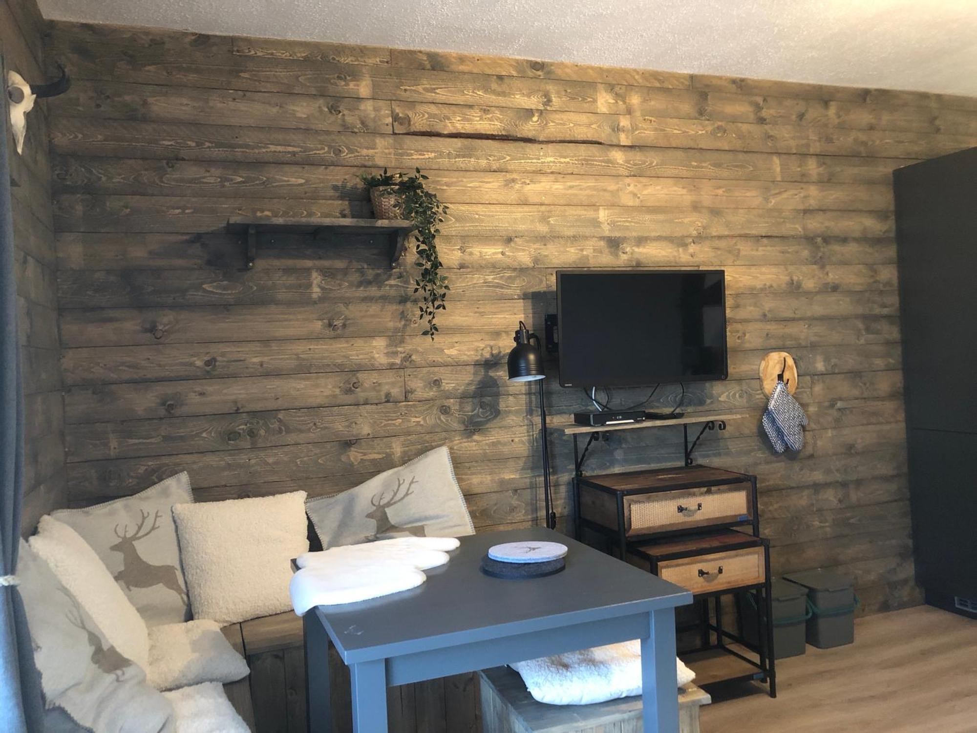 Appartement Zirbenduft Ferienhaus Fuenf Sinne Dobriach Bagian luar foto